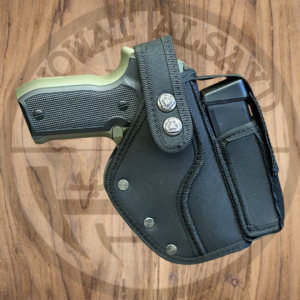 بيت مسدس ومخزن كتان خارجي