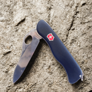 سكين جيب Victorinox Sentinel Clip سويسري أسود مع مشبك