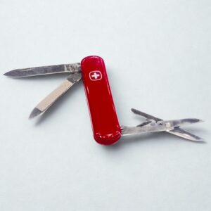 سكين سويسرية Victorinox Classic SD - ألوان كلاسيكية (7 وظائف)